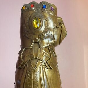 Disney’s Marvel Gold Gauntlet